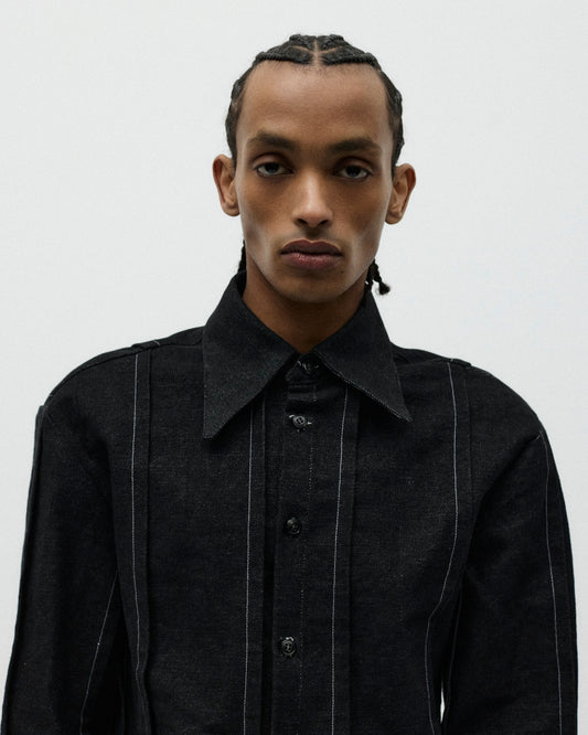 BLACK STAPLE SHIRT