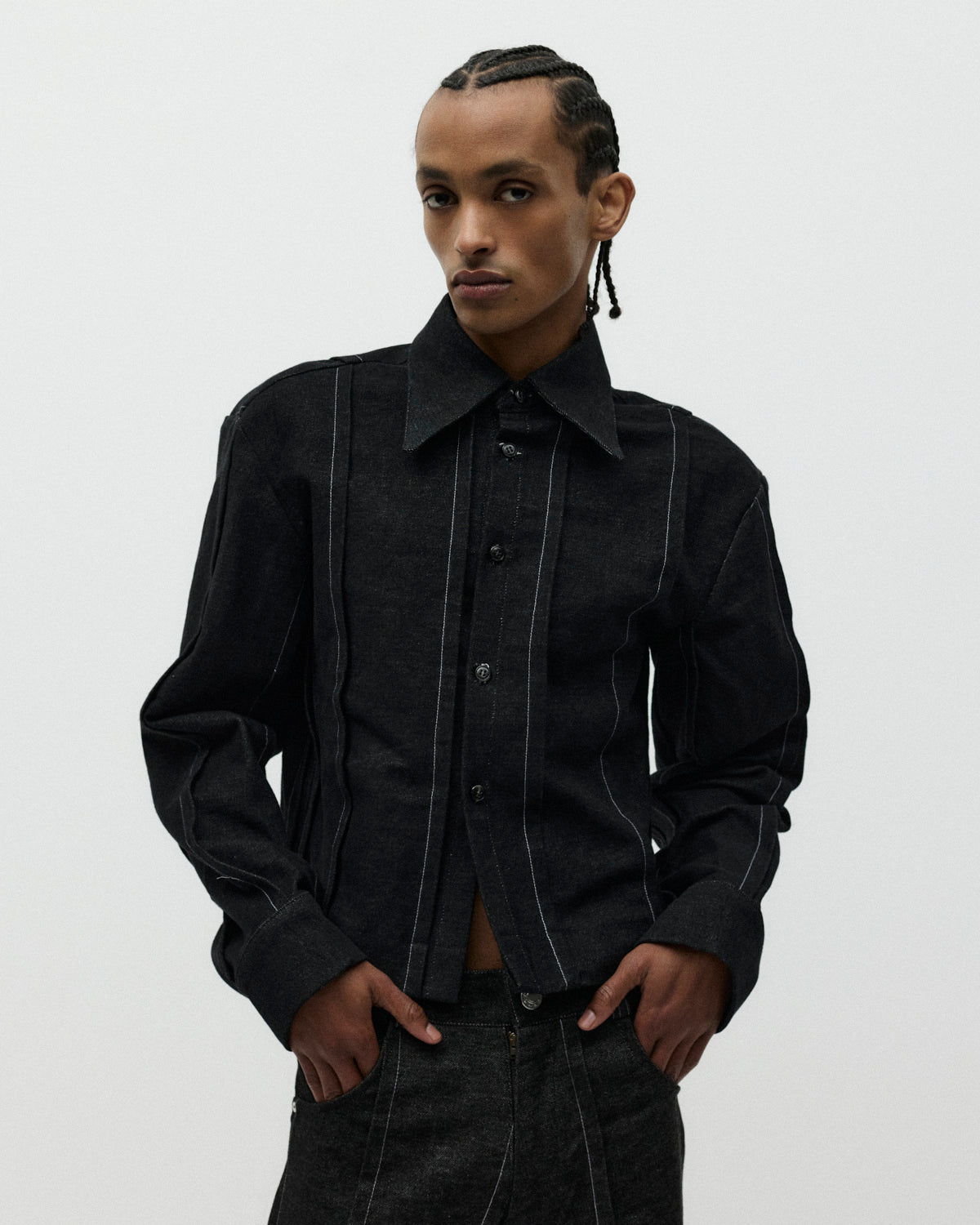 BLACK STAPLE SHIRT